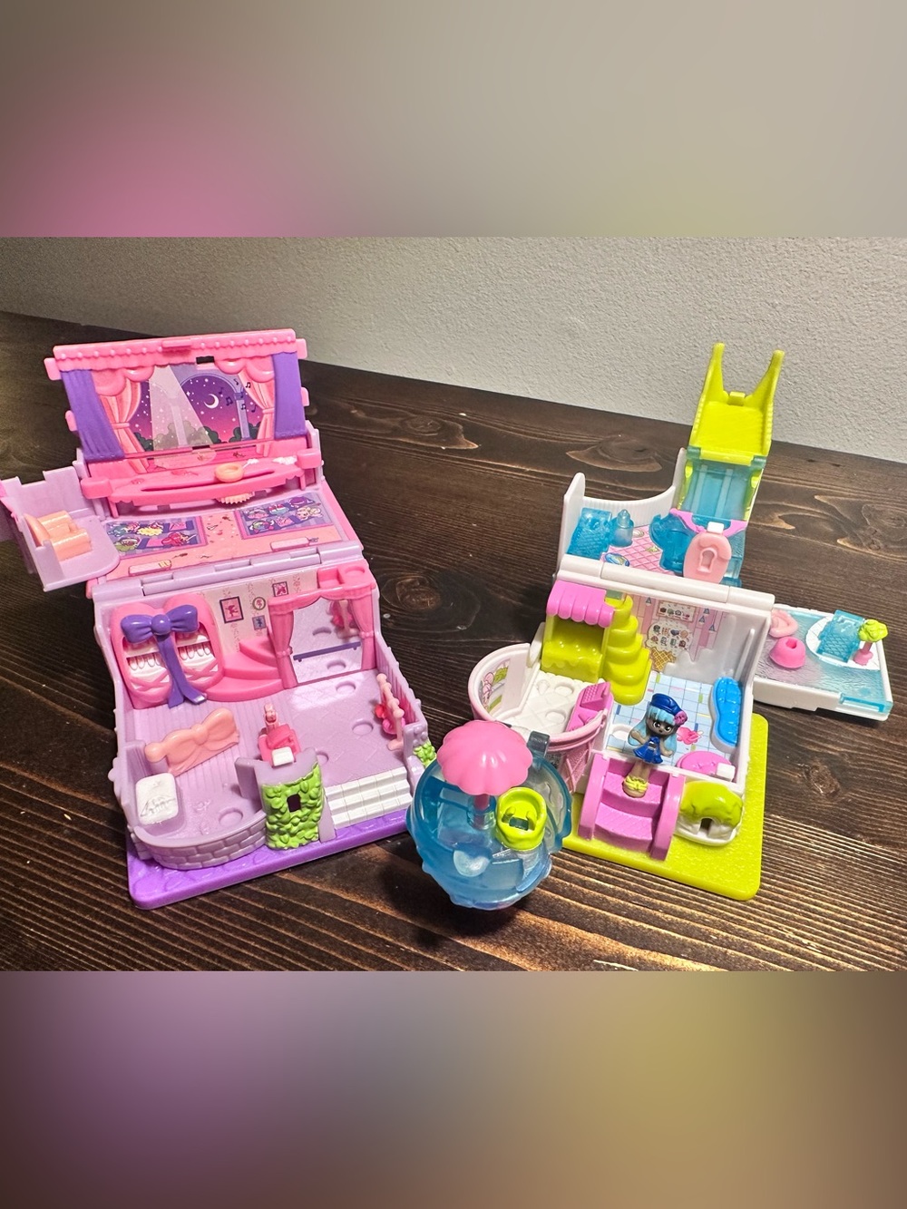 Shopkins Lil' Secrets Playsets: Cool Scoops Cafe & Happy Steps Dance Studio